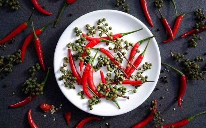 花椒是麻的还是辣的(绝味藤椒和麻辣 哪个辣)