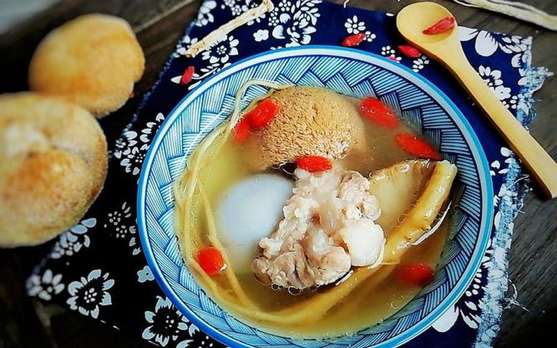 猴头菇是喝还是吃(猴头菇煮10分钟能吃吗)